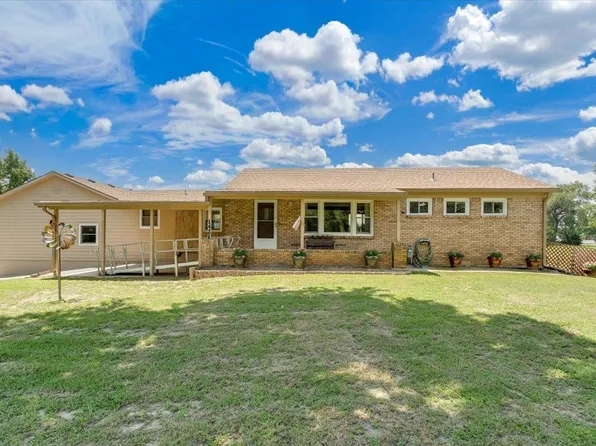 1421 E 55th St S, Wichita, KS 67216