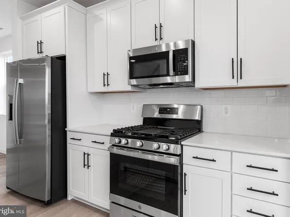10110 Wilkes Dr, Williamsport, MD 21795