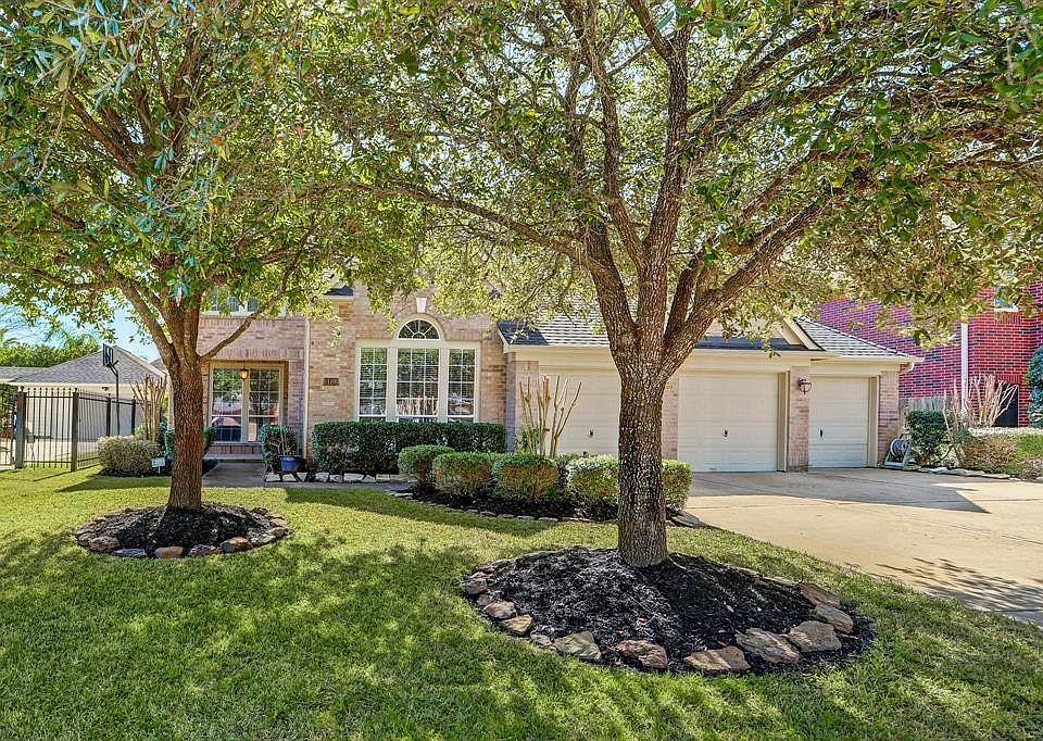 1st image of 14106 Sherburn Manor Dr