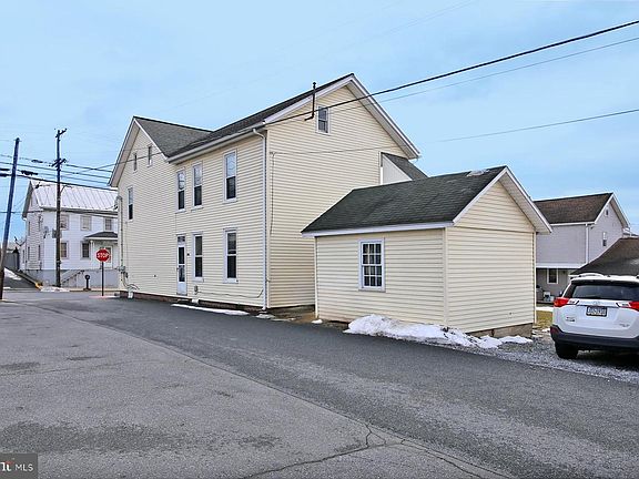 4th image of 19 S Lancaster St