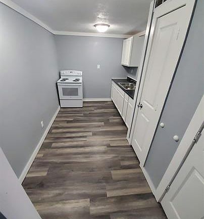 3rd image of 107 S Church St #10
