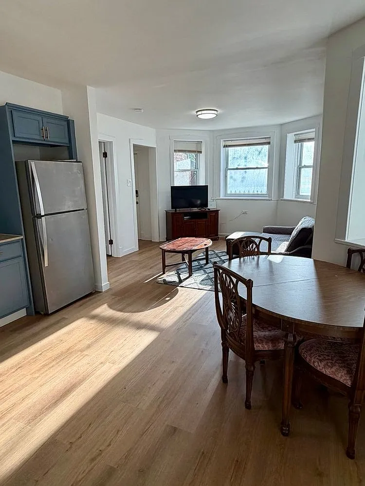 Building Photo - 2138 N Keeler Ave #1