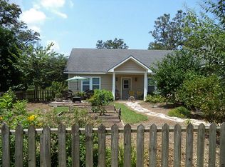 1606 Half Moon Dr, Wharton, TX 77488