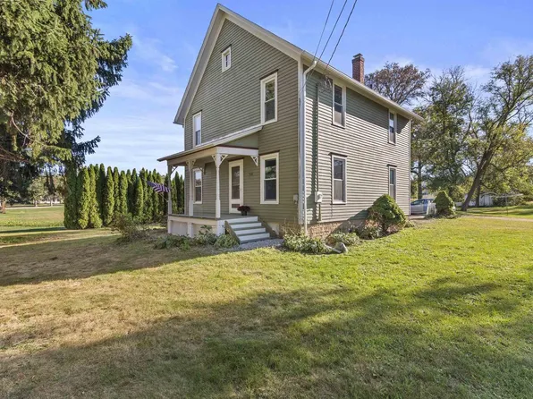 516 East Beloit Street, Orfordville, WI 53576