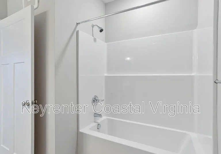 1302 Kathy Ann Way E — Photo 15
