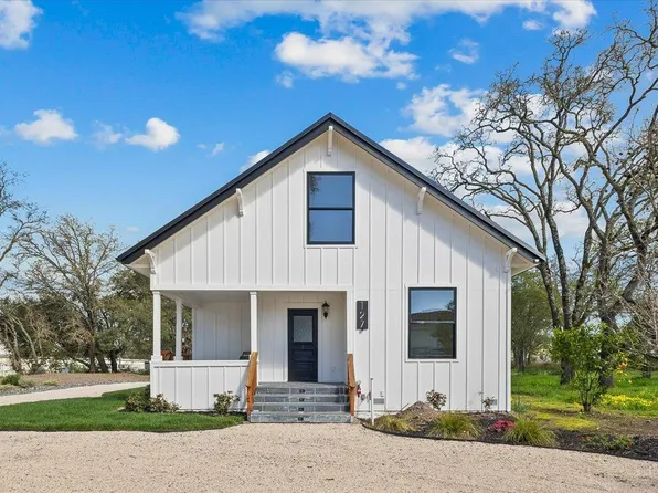 127 Pleasant Avenue, Santa Rosa, CA 95403