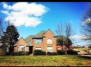 1152 Heatherfield Ln, Knoxville, TN 37909