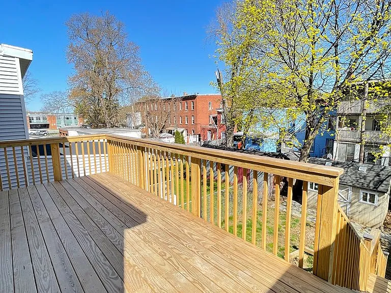 88 Courtney Ave. — Photo 14