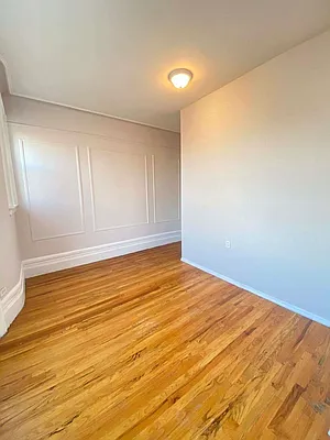 Rented by The Brokerage Group LLC | media 30