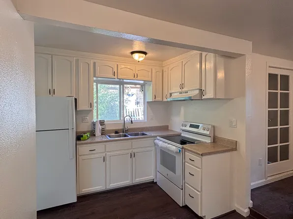 11366 Manzanita Rd #B, Lakeside, CA 92040