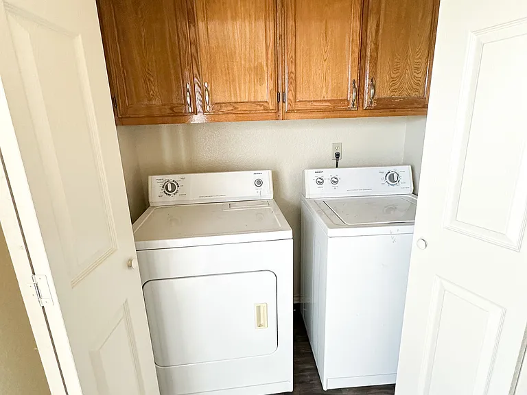 721 Avenue A #8 — Photo 14
