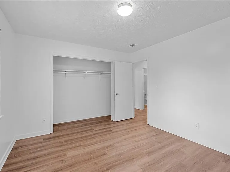 340 Tanglewood Dr #A — Photo 15