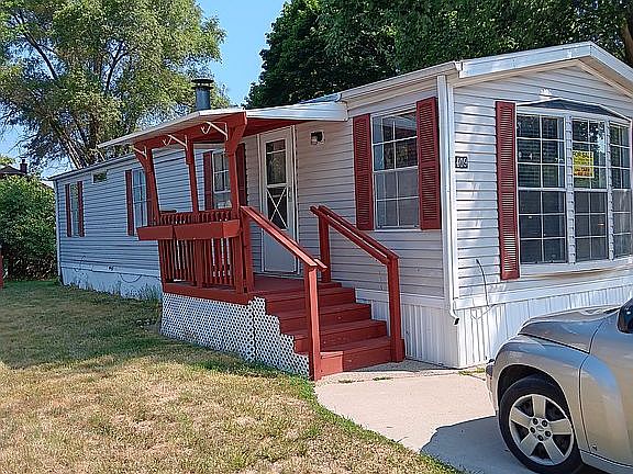 2nd image of 409 Garland St SE