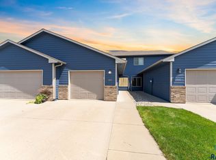 6810 S Tomar Rd, Sioux Falls, SD 57108
