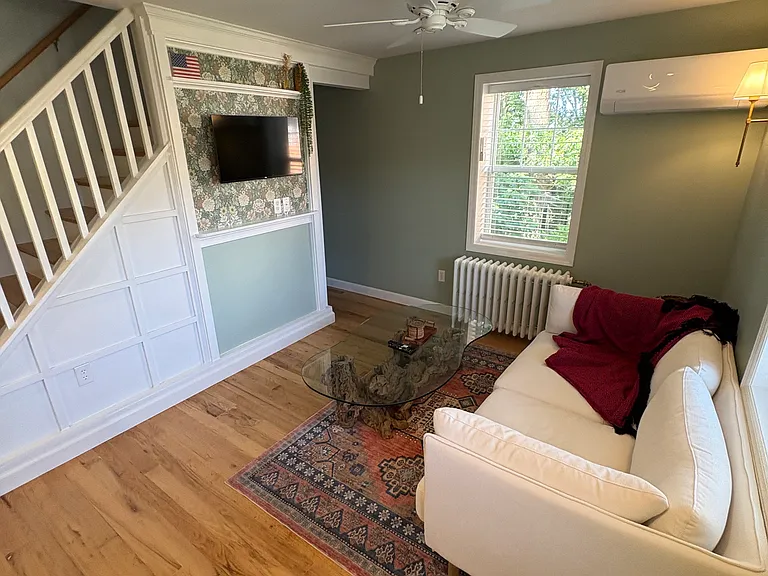 2444 S Oakland St — Photo 11