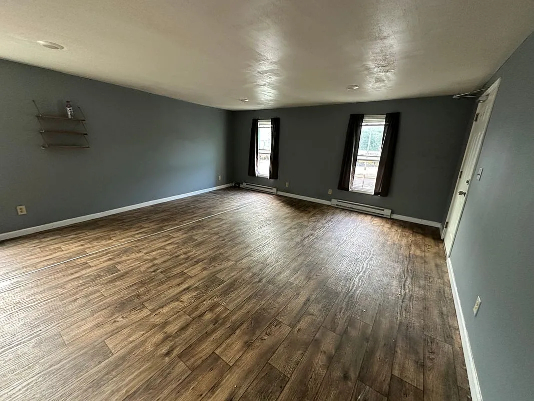 2 bed, 1.0 bath, 600 sqft, $1,025 — Photo 2