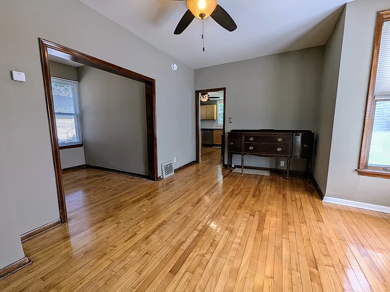 72 Maria Ave — Photo 8