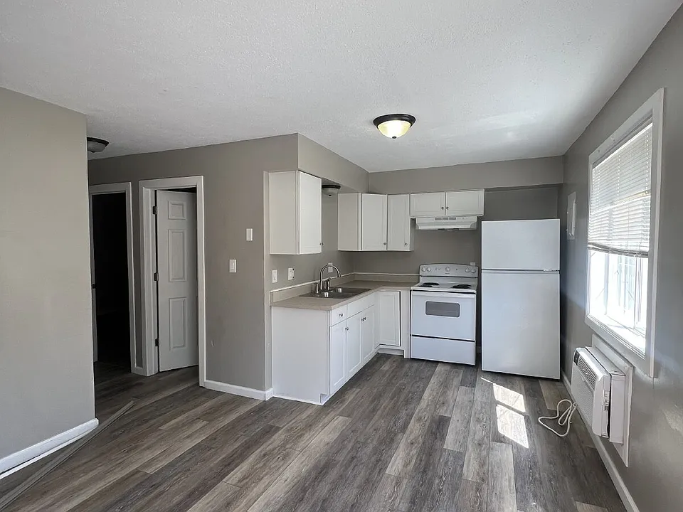 2323 S State Highway 65 #5