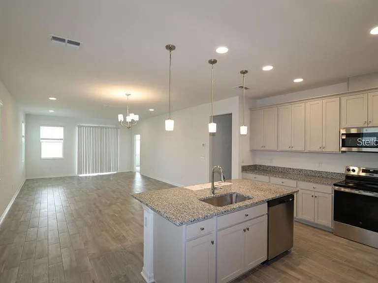 2952 Marine Grass Dr — Photo 24
