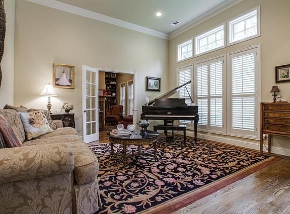 4th image of 7128 Blackwood Dr