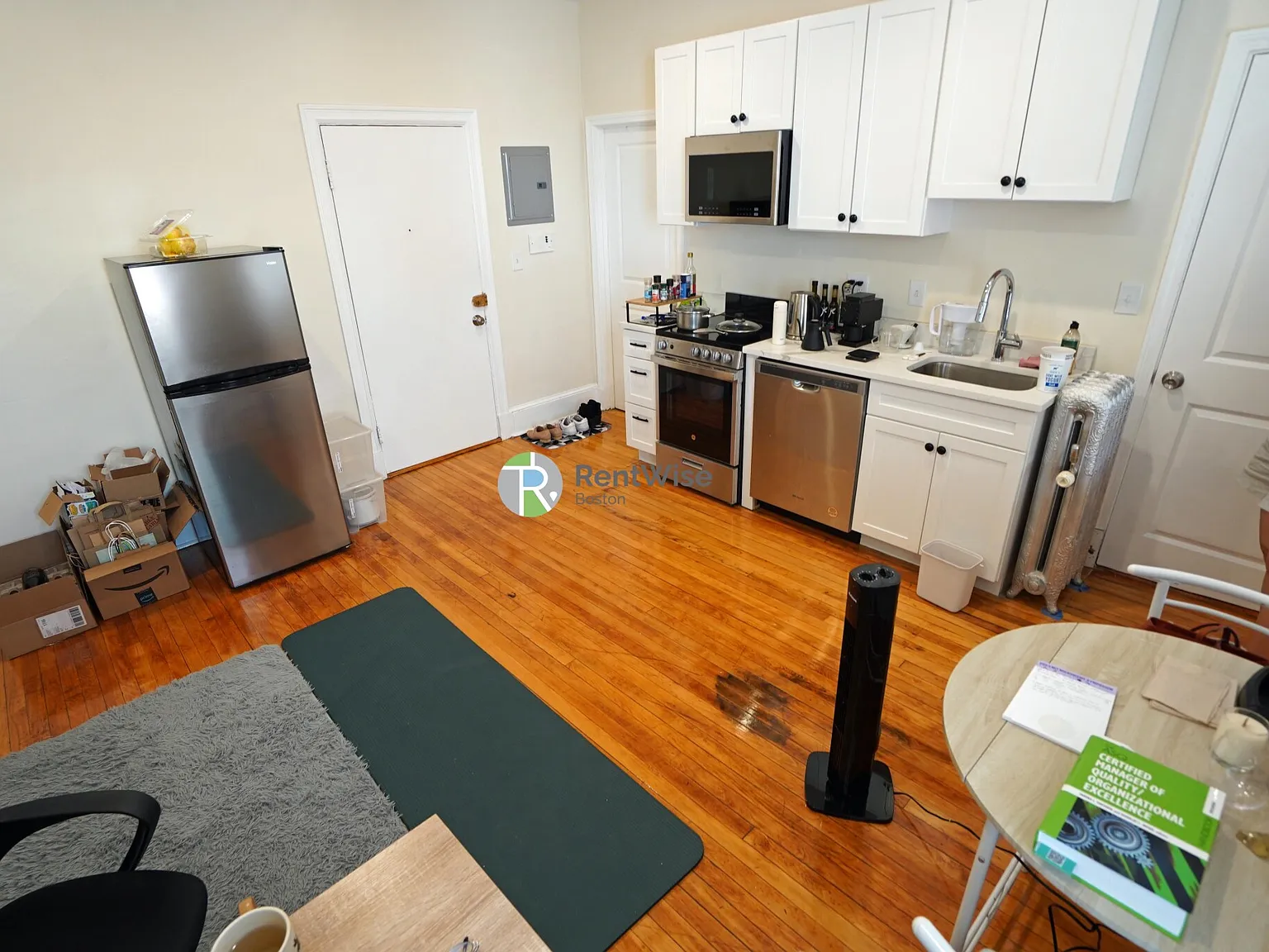 1 bed, 1.0 bath, $2,150 — Photo 3