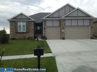 9641 Keystone Dr, Lincoln, NE 68516