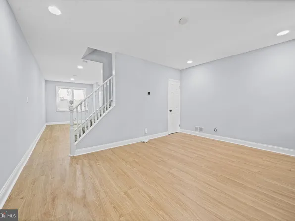 1150 Monroe Cir, Baltimore, MD 21225