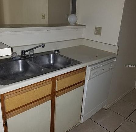 4th image of 1400 Gandy Blvd N Unit 1104