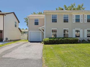 1741 McCormick Ln, Hanover Park, IL 60133
