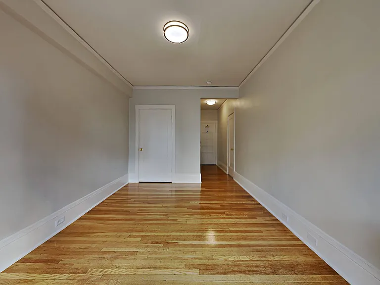 954 Geary St — Photo 8