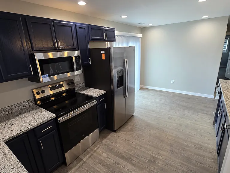 19 Azalea St — Photo 8