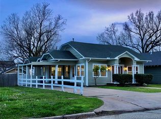 725 E Maple St, Cushing, OK 74023