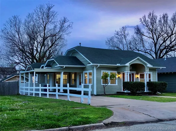 725 E Maple St, Cushing, OK 74023