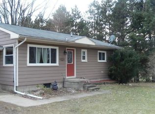 8760 E Deaner Rd, Vestaburg, MI 48891