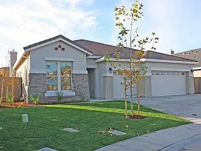 1700 Quails Nest St photo 1