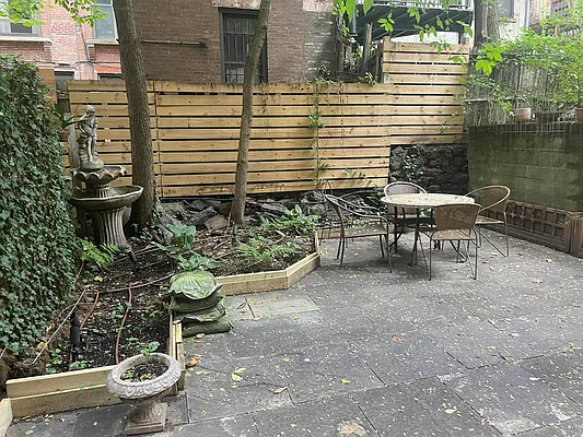 Rented by Alexander C. Lerner, LREB | media 1