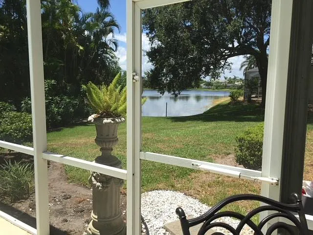 305 Riverway Dr — Photo 12