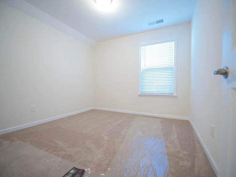 160 Johnson Manor St — Photo 14