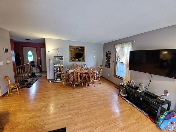 4th image of 13358 Green St