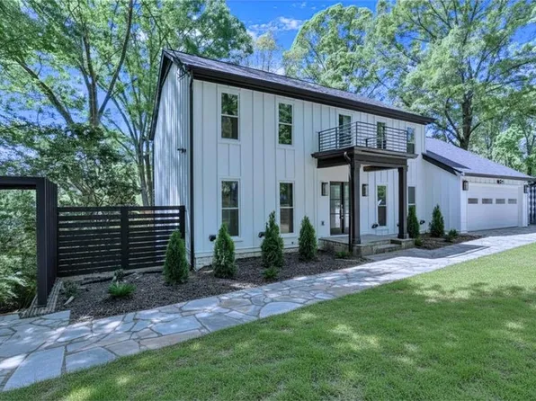 2707 Cosmos Dr NE, Atlanta, GA 30345