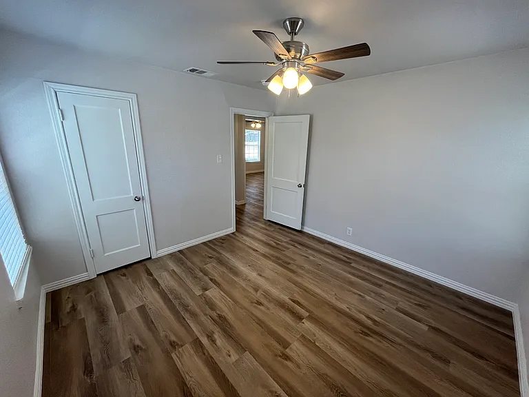 10638 Newcombe Dr — Photo 14