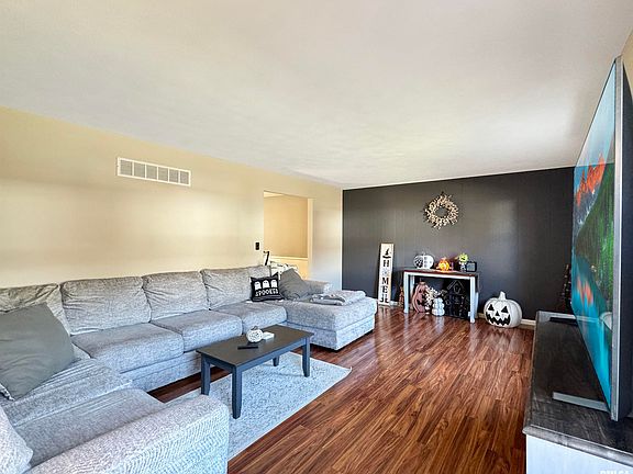 5th image of 1932 W Teton Dr
