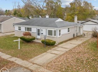 47414 Winthrop St, Shelby Township, MI 48317