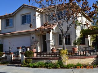 71 Linhaven, Irvine, CA 92602