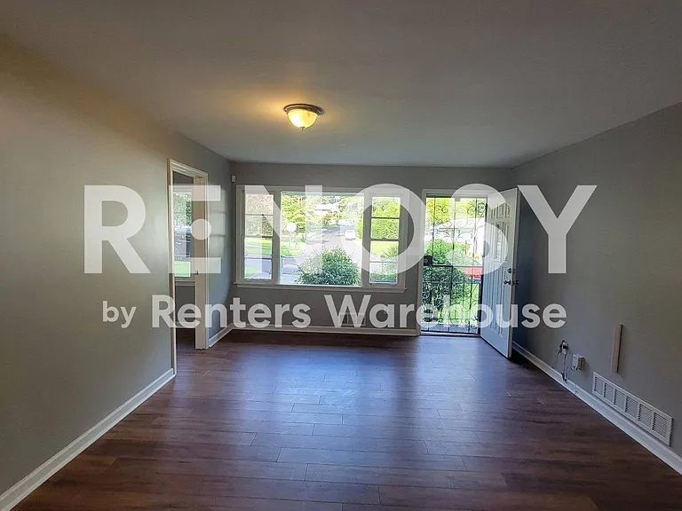 141 Ellendale Ln NW — Photo 10
