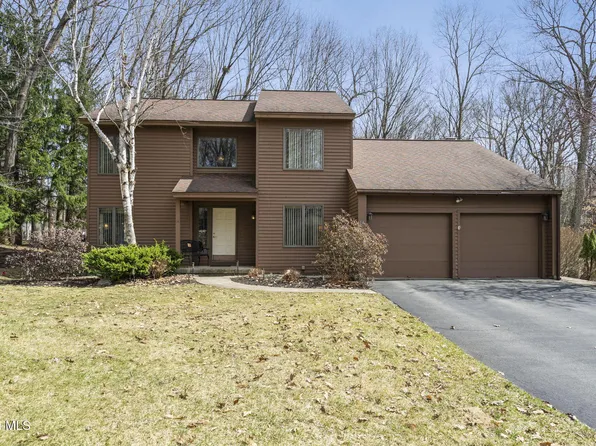 14 W Berkshire Drive, Clifton Park, NY 12065