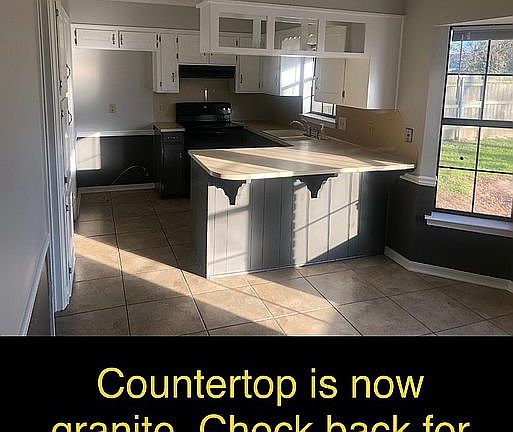 3rd image of 2616 Spruce Cir
