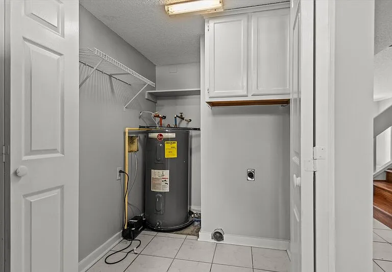 429 Russell St NE — Photo 8