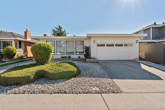 1st image of 2341 Whitecliff Way