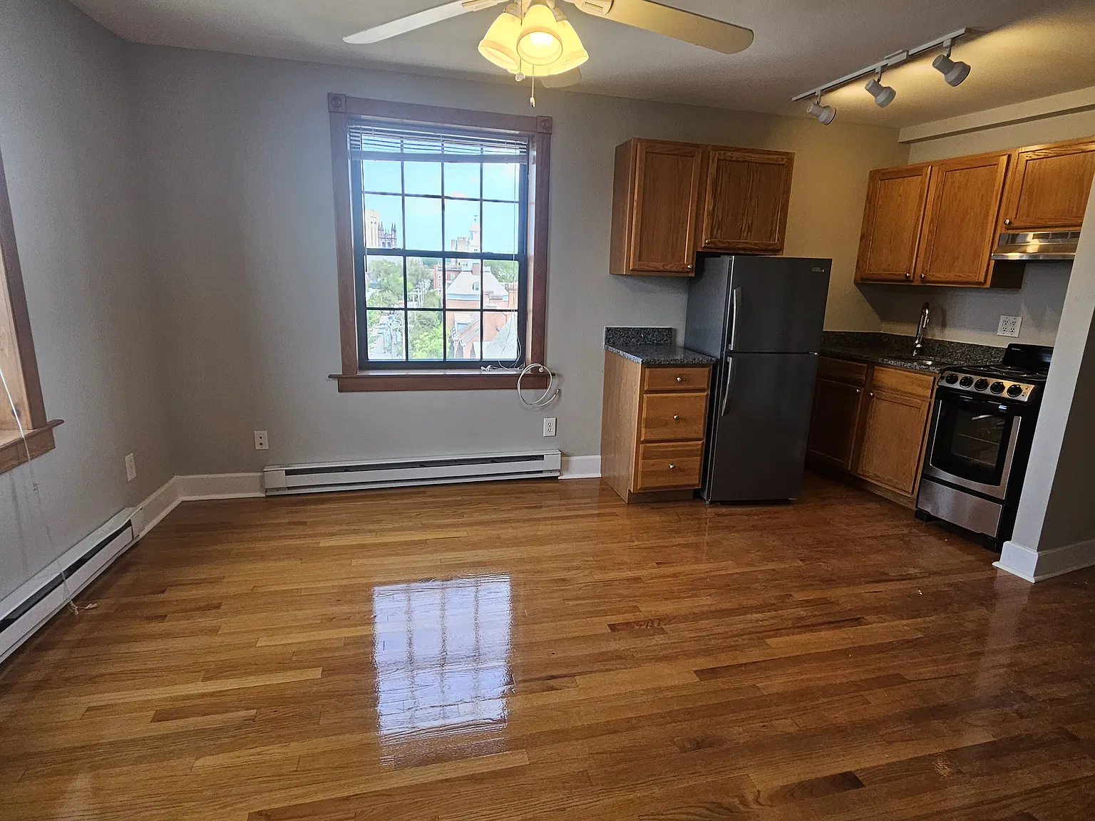 Studio, $1,500 — Photo 2